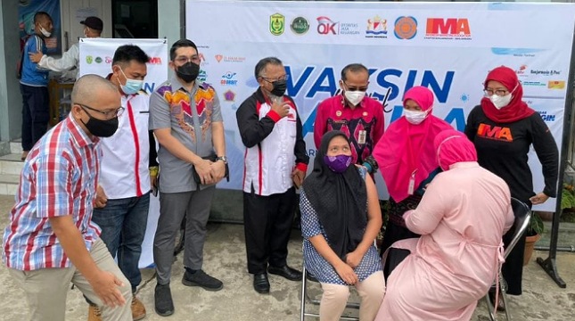 Gandeng OJK, BI & REI, Kadin Bidang Properti Percepat Vaksinasi untuk Umum Gandeng OJK, BI & REI, Kadin Bidang Properti Percepat Vaksinasi untuk Umum