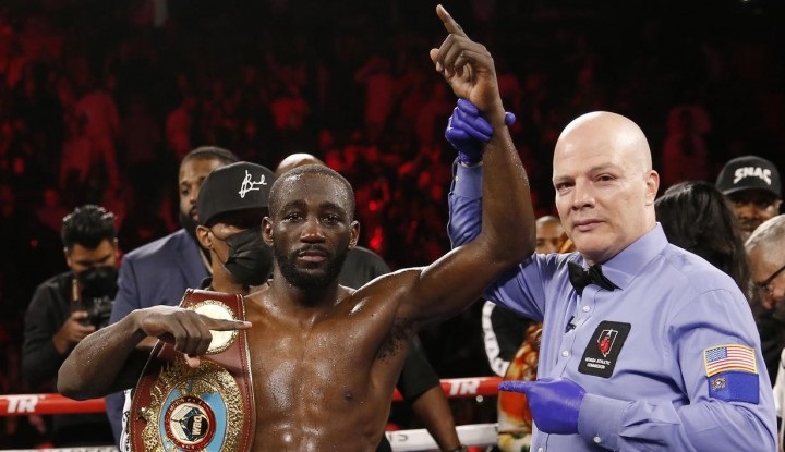 Setelah Hentikan Shawn Porter, Terence Crawford Kembali Tantang Errol Spence Jr