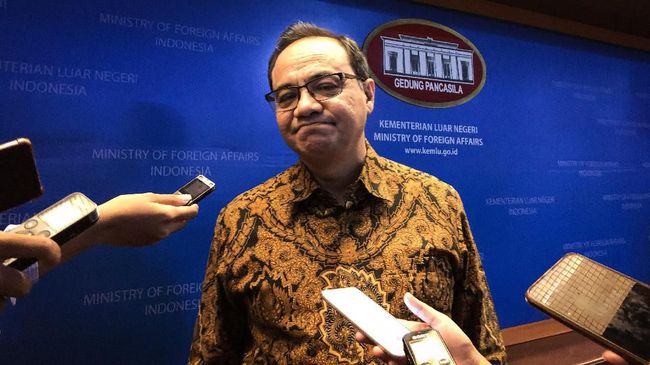 Indonesia Kecam Aksi Pembakaran Kitab Suci Al-Qur’an di Swedia Indonesia Kecam Aksi Pembakaran Kitab Suci Al-Qur’an di Swedia