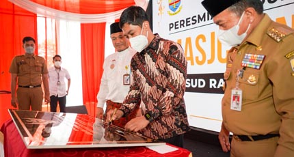 Gedung Graha Utama H. Masjchun Sofwan di RSUD Raden Mattaher Jambi Diresmikan Wamen, Ini Pesannya Gedung Graha Utama H. Masjchun Sofwan di RSUD Raden Mattaher Jambi Diresmikan Wamen, Ini Pesannya