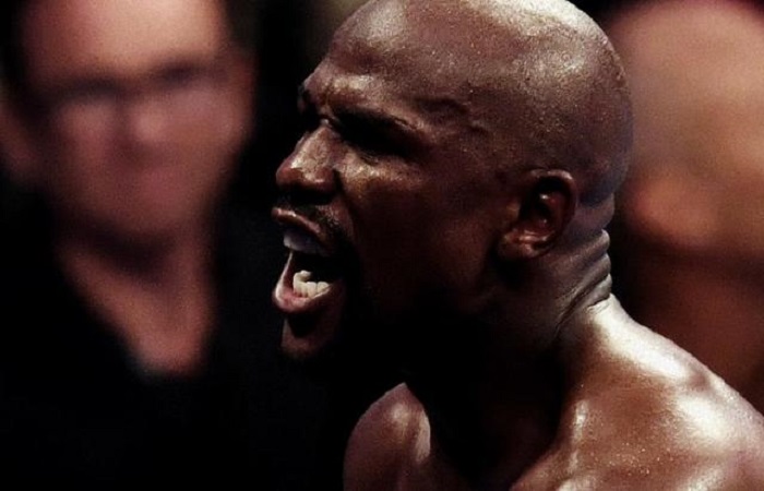 Bertarung Lawan Deji Olatunji, tapi Mata Kiri Floyd Mayweather Jr Bengkak