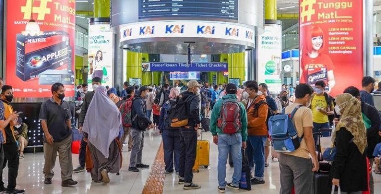 Selama Liburan, KAI Mencatat Volume Penumpang Mencapai 593.130 Orang Selama Liburan, KAI Mencatat Volume Penumpang Mencapai 593.130 Orang