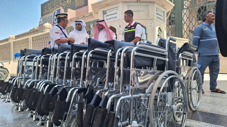 200 Kursi Roda dari Baznas dan BSI Bikin Pelayanan Jemaah Haji Lansia di Makkah dan Mmadinah Makin Optimal 200 Kursi Roda dari Baznas dan BSI Bikin Pelayanan Jemaah Haji Lansia di Makkah dan Mmadinah Makin Optimal