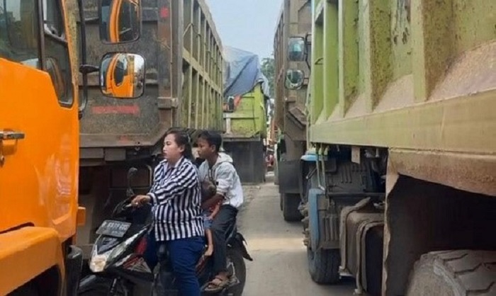 Demo Sopir Truk, Kemacetan di Parungpanjang Terjadi Hingga Sabtu Pagi