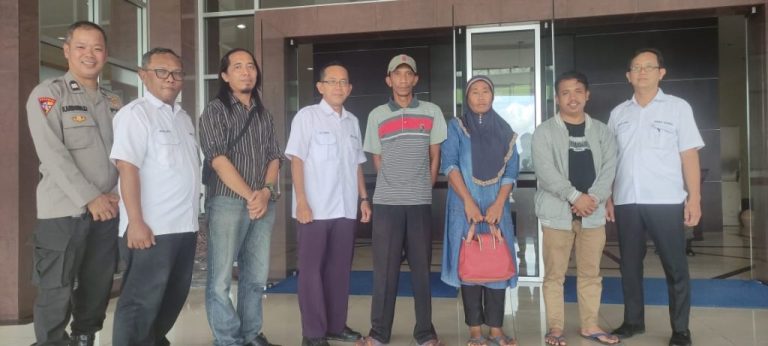 Bantu Tiga Pemudik Terlantar Lanjutkan Perjalanan