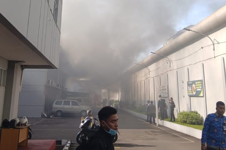 Api Lahap Gudang RSU Pemasyarakatan Cipinang, Evakuasi Berjalan Cepat