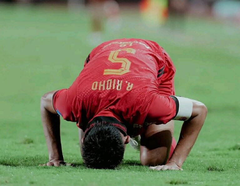 Santiago Montiel Menang Puskas Award 2025, Gol Salto Kalahkan Declan Rice dan Yamal