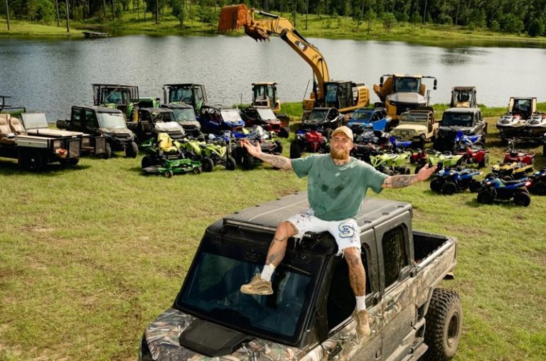 Jake Paul Borong Hutan 5.000 Hektar Senilai Rp620 Miliar Saat Rahangnya Masih Hancur