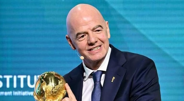 Inggris dan UEFA Tetap Ancam Boikot Piala Dunia Meski Gianni Infantino Meminta Maaf