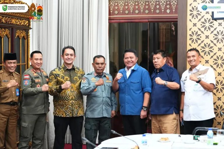 Gubernur Herman Deru Inisiasi Organisasi Satlinmas Nasional dan Gerakan Pilah Sampah