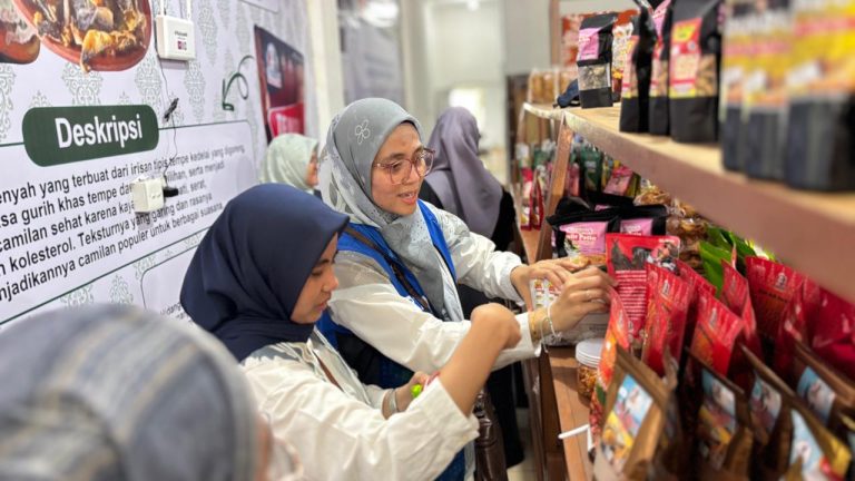 PHR Antar UMKM Riau Naik Kelas, Produk Lokal Kini Mengisi Rak di Jepang