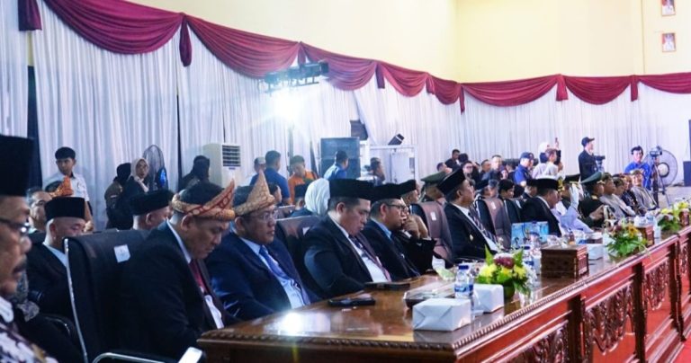 Bersama Kepala Daerah se-Sumsel, H. Arlan Hadiri Perayaan HUT ke-116 Kabupaten OKU
