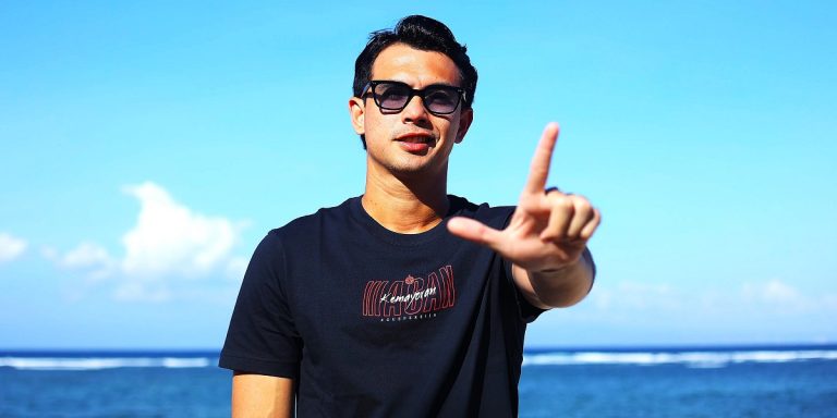 Persija Jakarta Gaet Kiper Borneo FC Nadeo Argawinata, Bagaimana dengan Nasib Andritany?