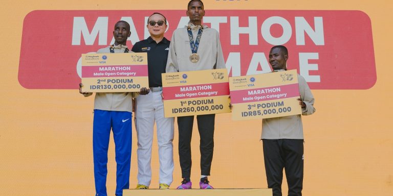 Rampung Digelar Tertib dan Aman, Pemenang Utama Marathon Internasional Bali Kantongi Hadiah Rp260 Juta