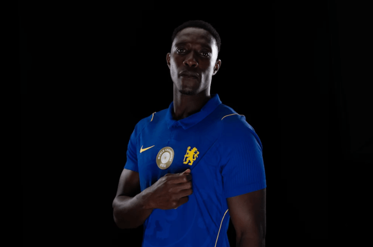 Chelsea Belanja Lagi! Wellbeck + Lacroix Resmi Merapat