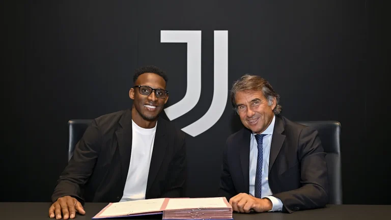 Juventus Dapatkan Bek Kolombia Jhon Lucumi Dengan Kontrak 4 Tahun